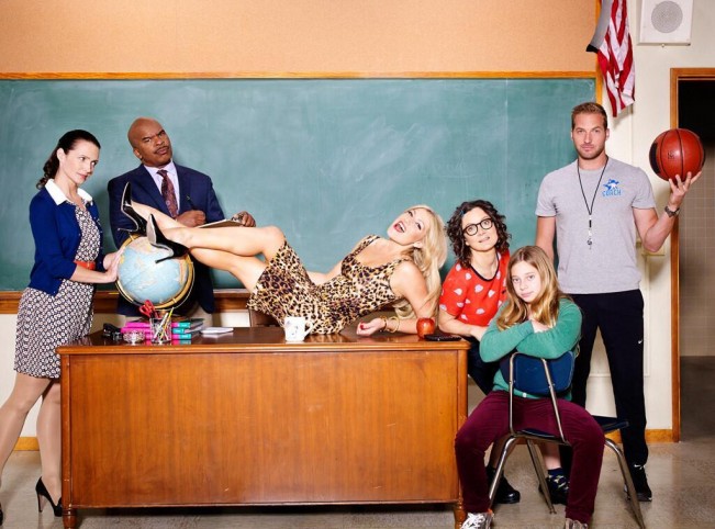 Heres-a-First-Look-at-That-CBS-Bad-Teacher-Sitcom