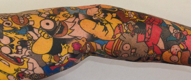 guinness-book-des-records-il-sest-fait-tatouer-41-fois-homer-simpson-tatouages