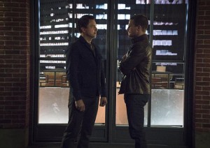 arrow-saison-3-my-name-is-oliver-queen-spoilers-3