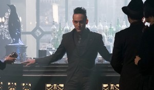 gotham-saison-4-la-naissance-dun-justicier-masque-critique-2