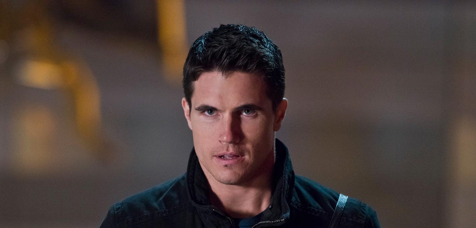 The Flash Saison 8 Robbie Amell De Retour Dans Le Rôle De Ronnie 9540