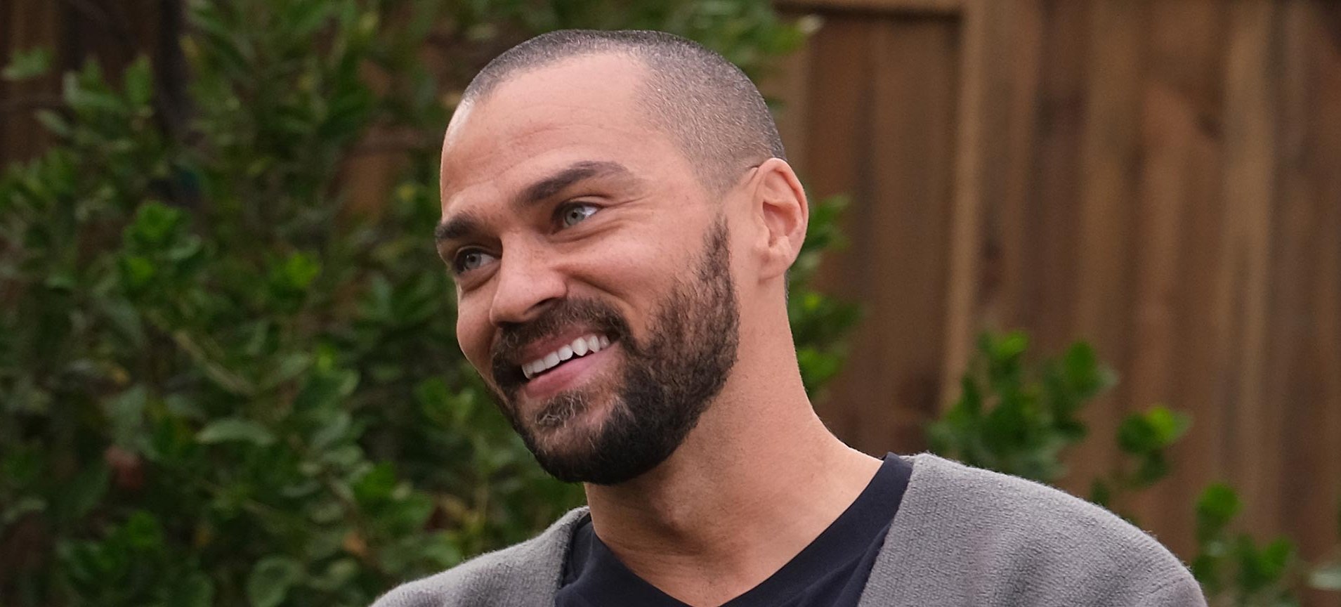 Greys Anatomy Saison Jesse Williams Revient Devant Et Derri Re La