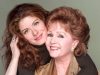 Debbie Reynolds : L’hommage de Debra Messing à sa “maman” de télé