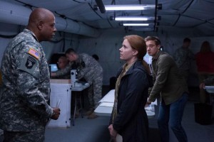 premier contact amy adams jeremy renner forest whitaker